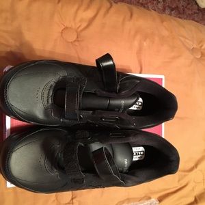 New Balance black walking sneakers